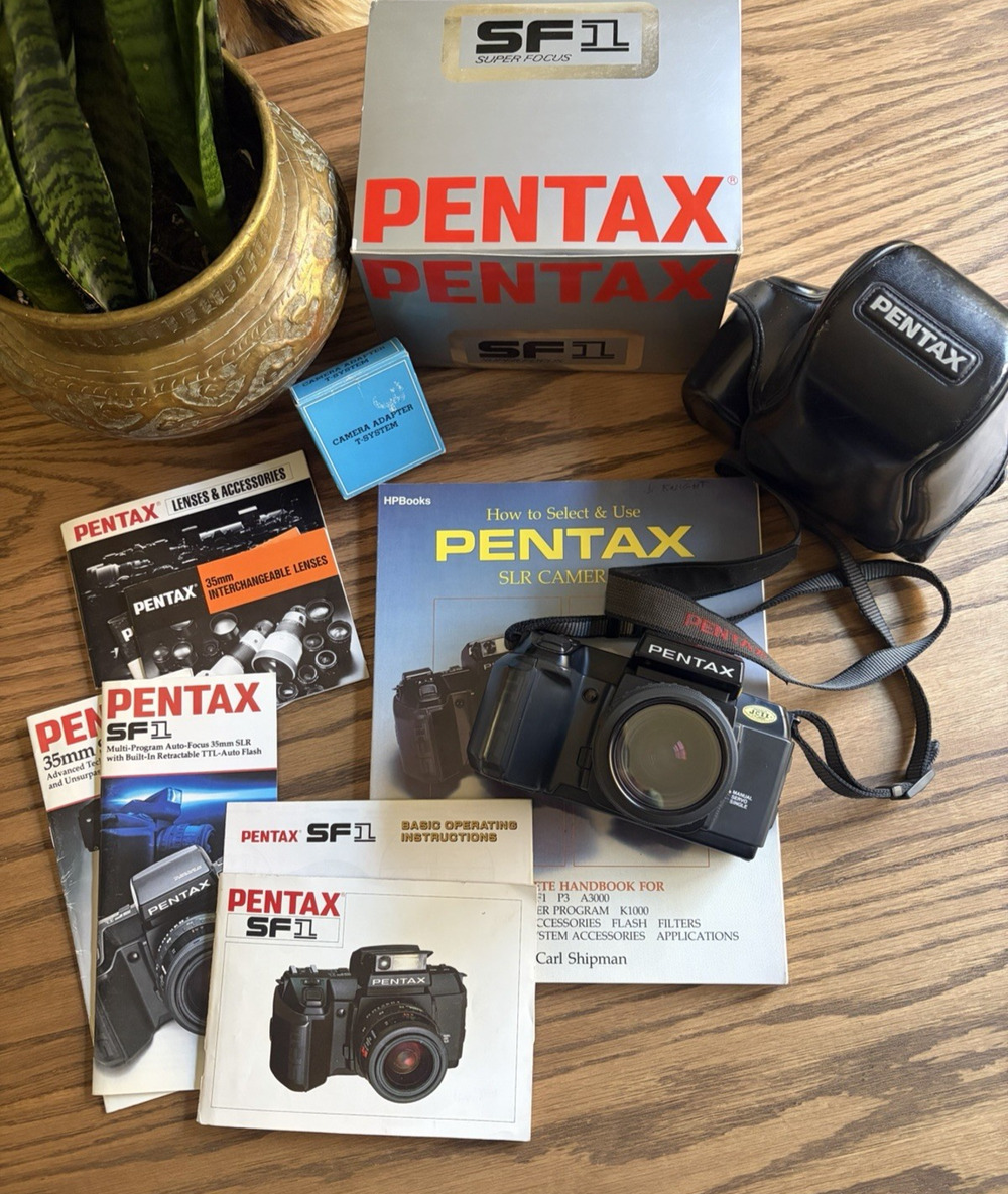 Vintage 1987 Pentax SF1 35mm SLR Film Camera 35-70mm Lens Case Manuals Strap